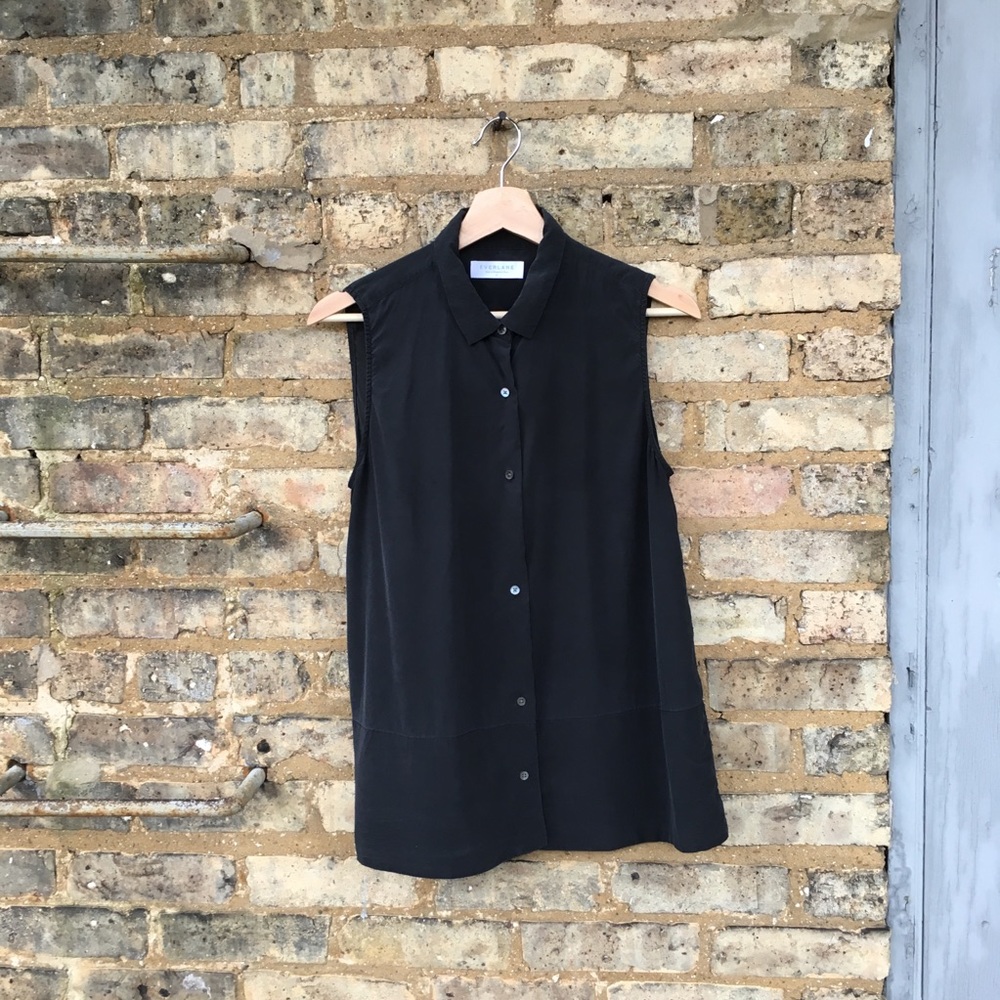 Everlane Silk Sleeveless Square Shirt